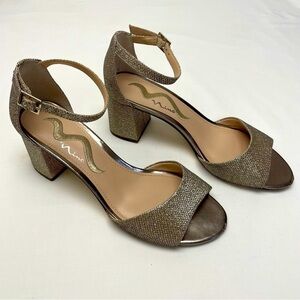 Nina Shoes Girl’s Heels Size 6 Gold